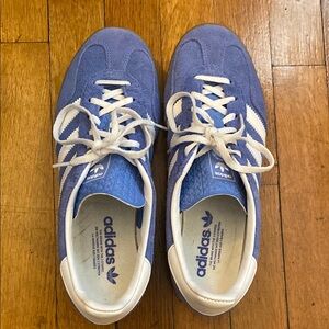 Adidas Classic Blue and White Trainers